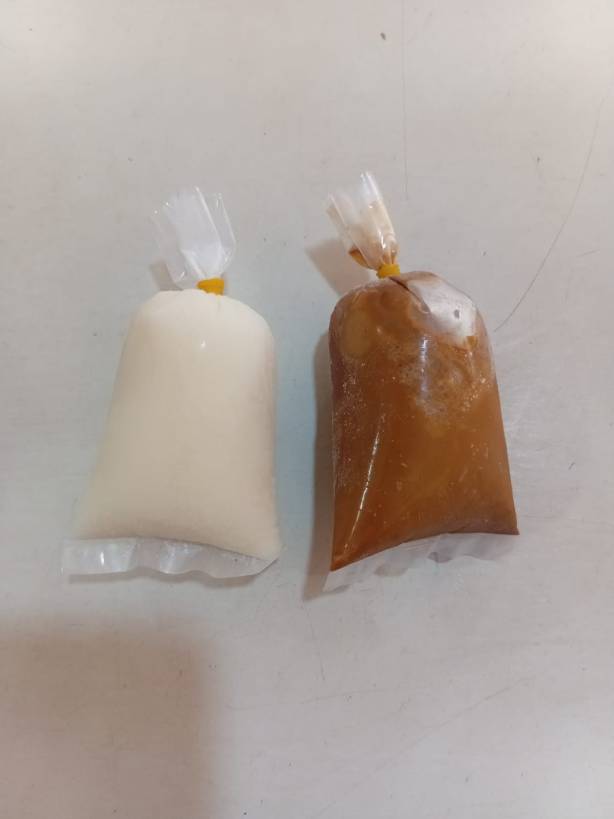 ນົມສົ້ມ & ກາເຟ ຖົງ